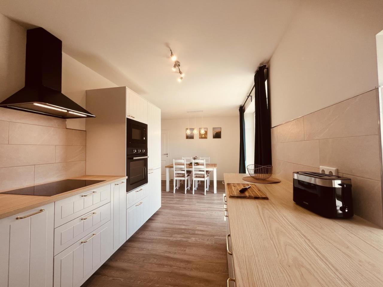 Holmblick - Boddenblick, Balkon, 2 Schlafzimmer, 4 Personen Born Exterior photo